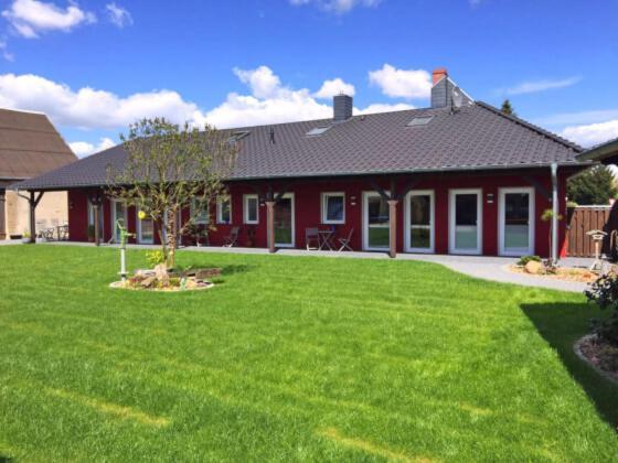 Pension Ebert'S Hof Pirow Екстер'єр фото